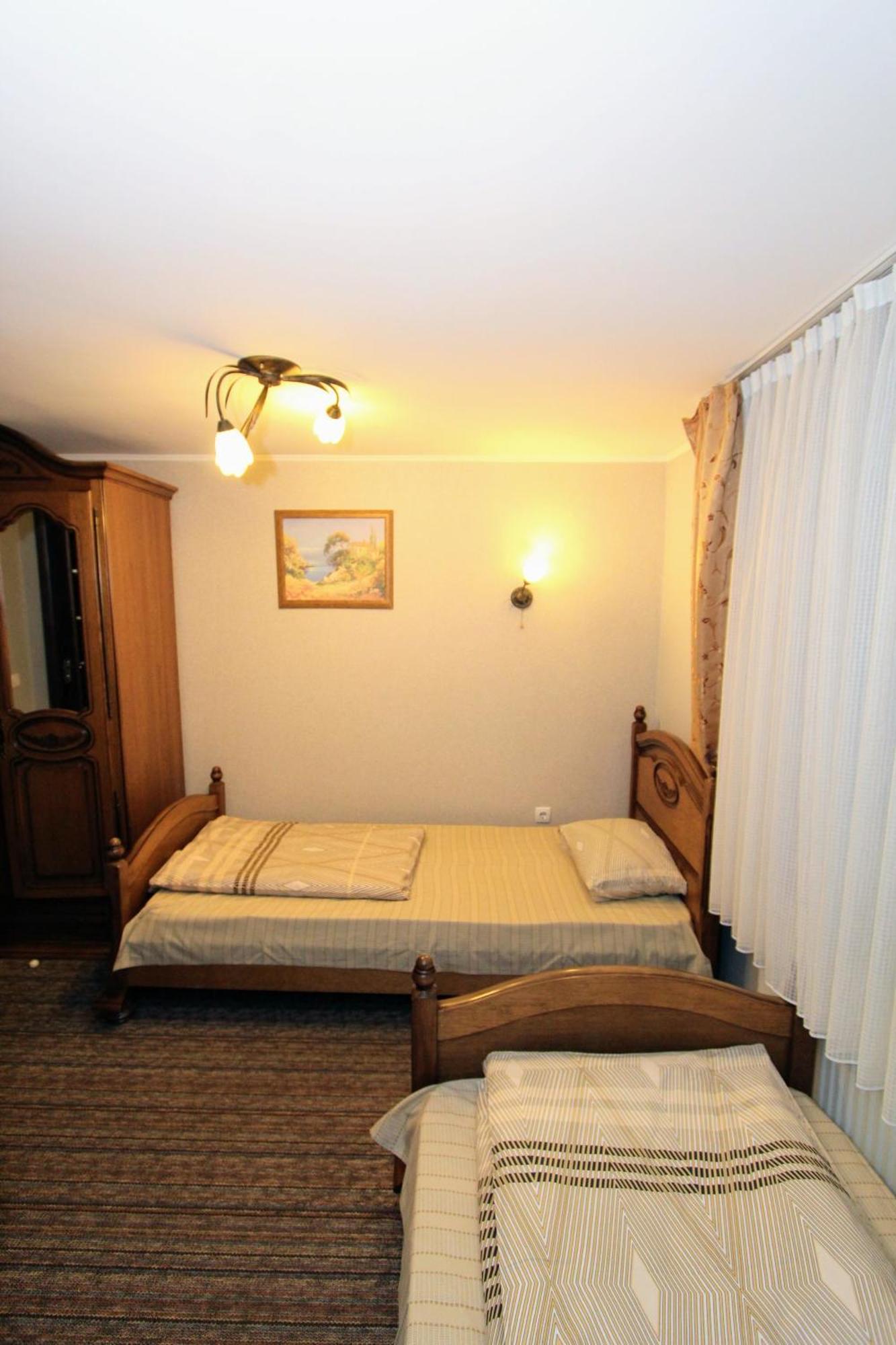 Затишний Міні-Готель "Rosky" Yasinya Quarto foto